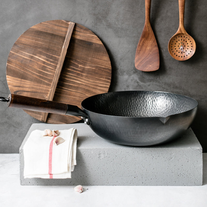 Handmade Iron Wok Pan with Wooden Handle β High-Temperature Resistant Cooking Essential for Healthy Meals 7