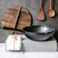 Handmade Iron Wok Pan with Wooden Handle – High-Temperature Resistant Cooking Essential for Healthy Meals 7