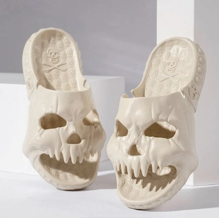 Personalized Skull Design Flip-Flops – Comfortable Indoor and Outdoor Slippers for Men 1