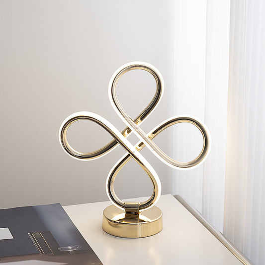 CLOVER - Minimalist Table Lamp